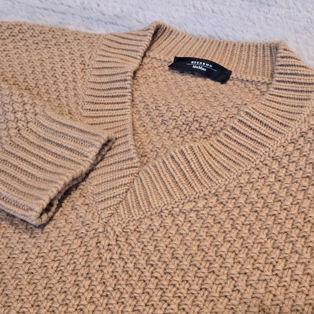 Weekend Max Mara Tan Basketweave Knit V-Neck Sweater Brown A2.WEK.MGL.13A